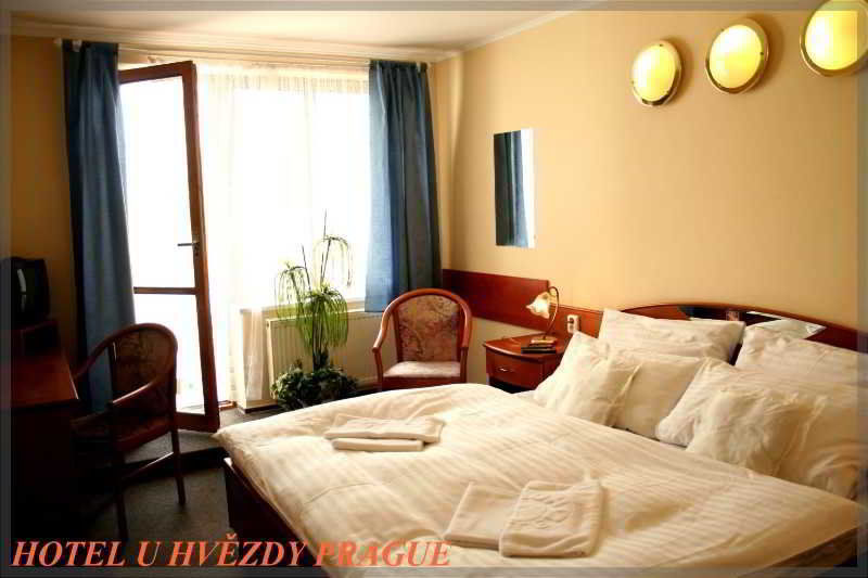 Hotel U Hvezdy Praag Buitenkant foto